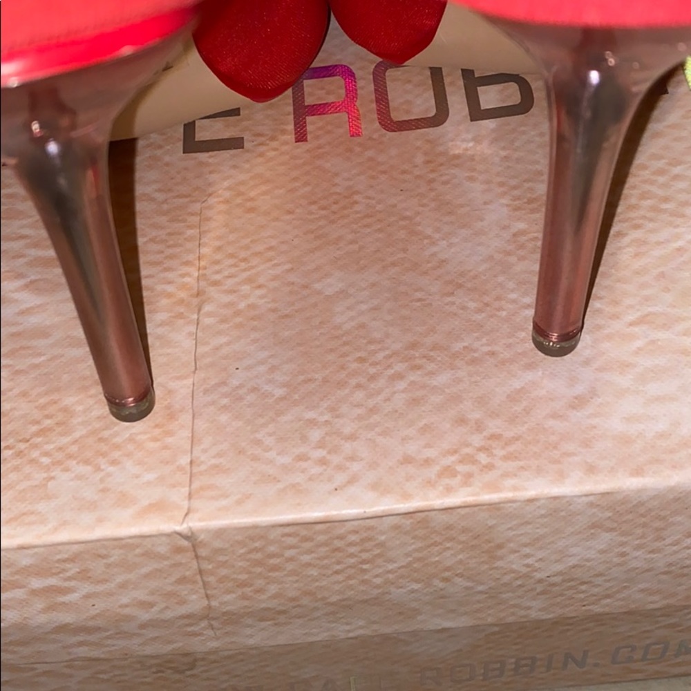 Heels - Picture 4 of 8